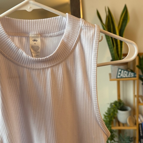 ALO Yoga Ribbed Tank - Picture 5 of 5